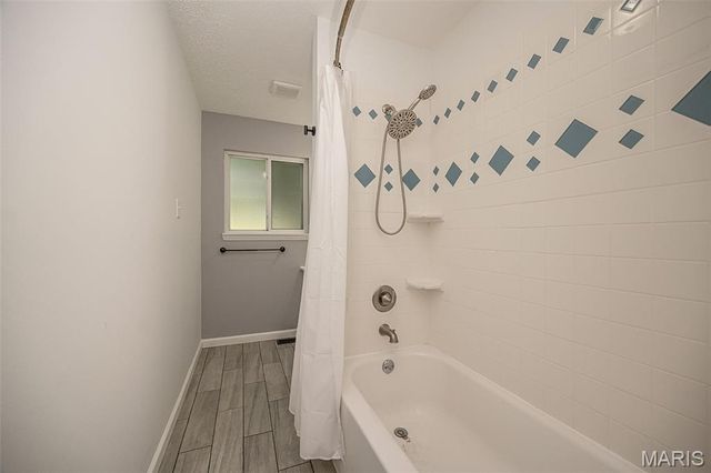 3060 Postport Lane, Maryland Heights, MO 63043