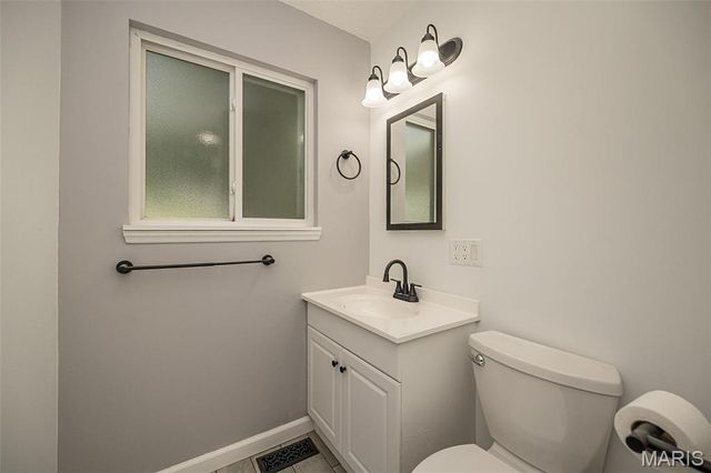 3060 Postport Lane, Maryland Heights, MO 63043