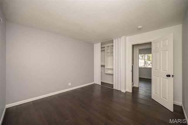 3060 Postport Lane, Maryland Heights, MO 63043