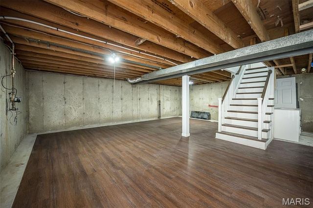 3060 Postport Lane, Maryland Heights, MO 63043
