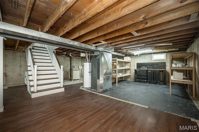 3060 Postport Lane, Maryland Heights, MO 63043