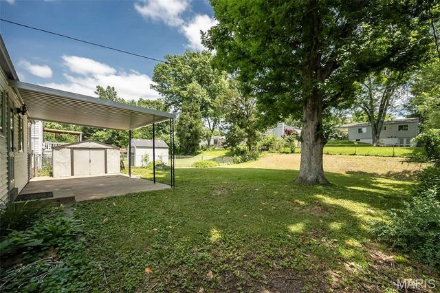 3060 Postport Lane, Maryland Heights, MO 63043