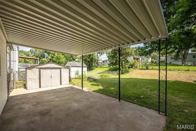 3060 Postport Lane, Maryland Heights, MO 63043