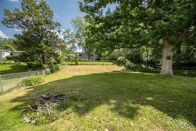 3060 Postport Lane, Maryland Heights, MO 63043