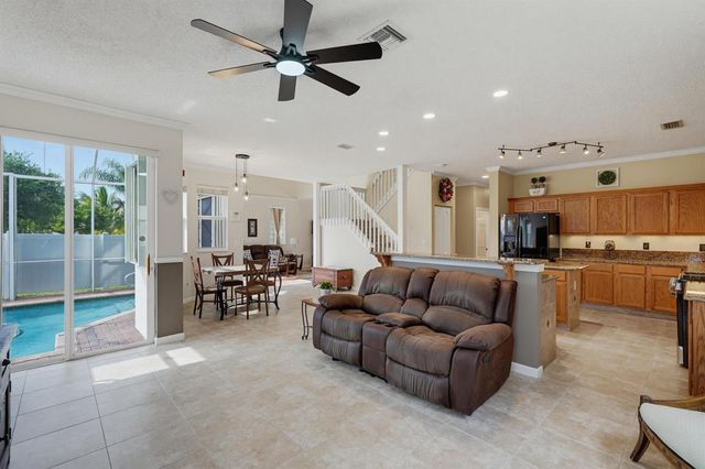 5690 Saddle Trail Lane, Lake Worth, FL 33449