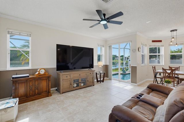 5690 Saddle Trail Lane, Lake Worth, FL 33449