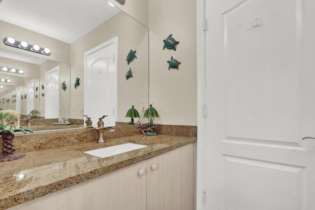 5690 Saddle Trail Lane, Lake Worth, FL 33449