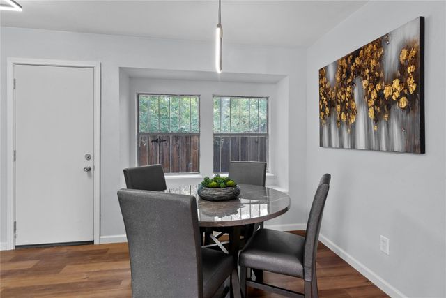 212 Creek Cove Drive, Dallas, TX 75217