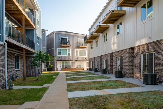 943 Montague Place, Chattanooga, TN 37408