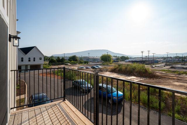 943 Montague Place, Chattanooga, TN 37408