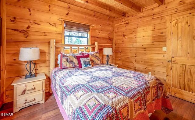 2062 Bird Ridge Road, Sevierville, TN 37876