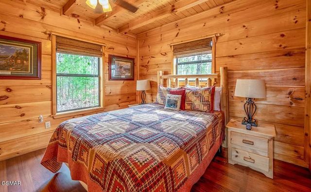 2062 Bird Ridge Road, Sevierville, TN 37876