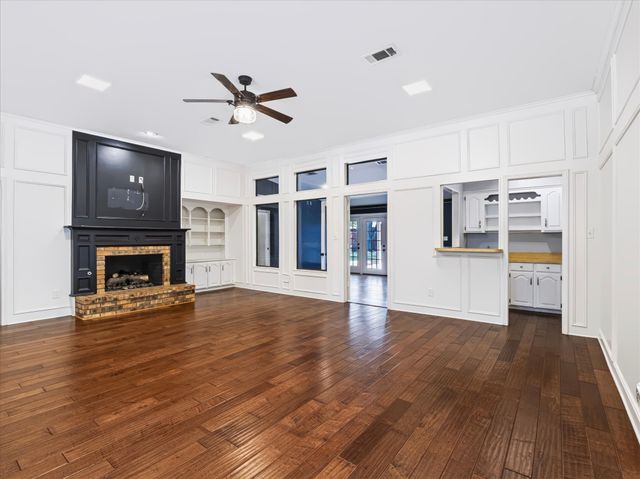 10216 Shadow Way, Dallas, TX 75243