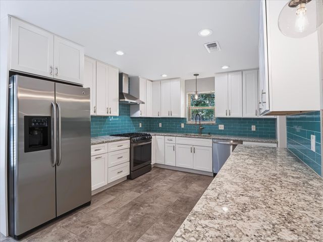 10216 Shadow Way, Dallas, TX 75243