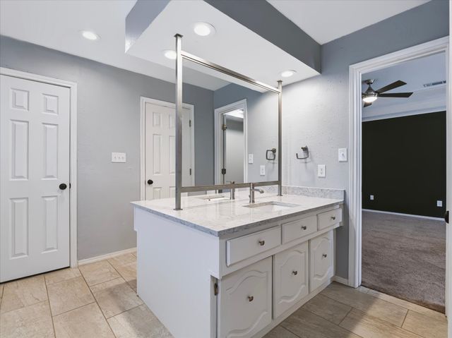 10216 Shadow Way, Dallas, TX 75243
