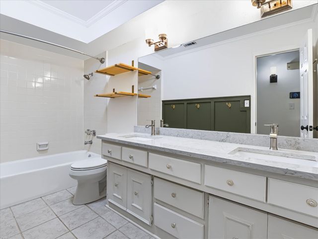 10216 Shadow Way, Dallas, TX 75243
