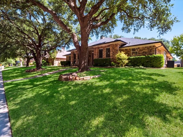 10216 Shadow Way, Dallas, TX 75243