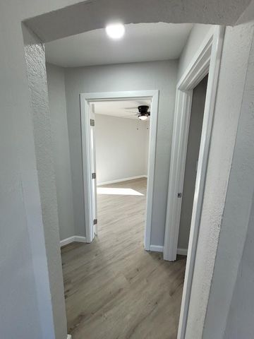 1548 Sterling St, Sacramento, CA 95822