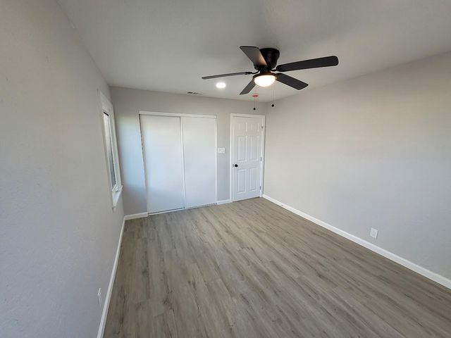 1548 Sterling St, Sacramento, CA 95822