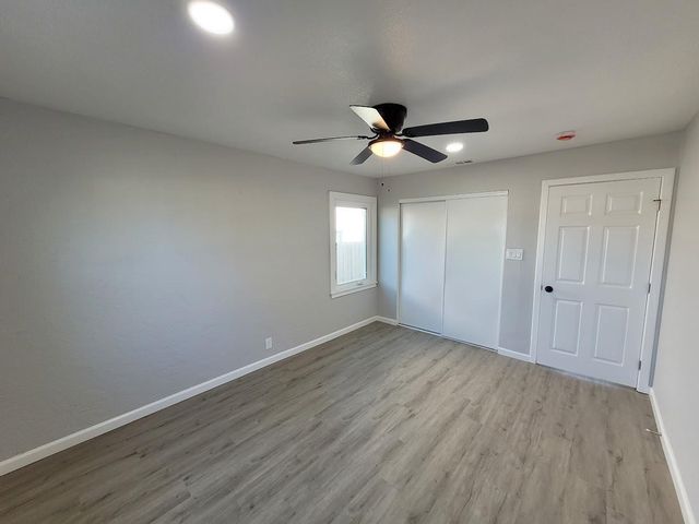 1548 Sterling St, Sacramento, CA 95822