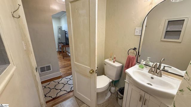 405 Perry Road, Greenville, SC 29609