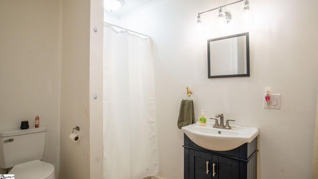 405 Perry Road, Greenville, SC 29609