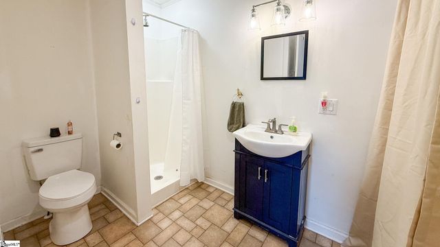 405 Perry Road, Greenville, SC 29609