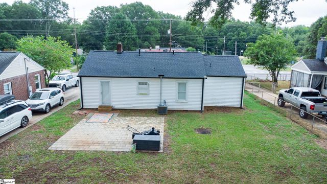 405 Perry Road, Greenville, SC 29609