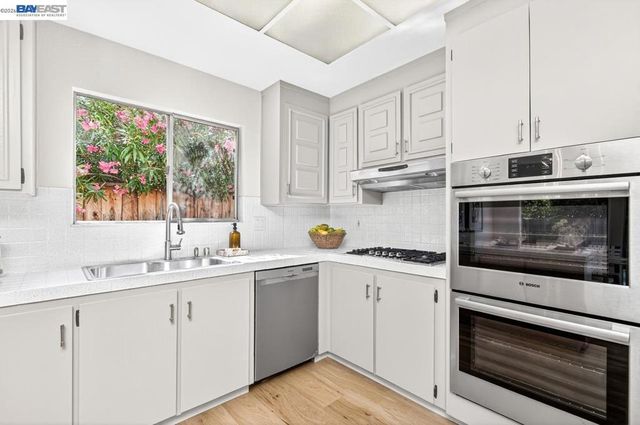 6506 Inglewood Dr, Pleasanton, CA 94588
