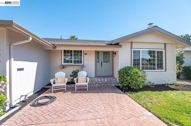 6506 Inglewood Dr, Pleasanton, CA 94588