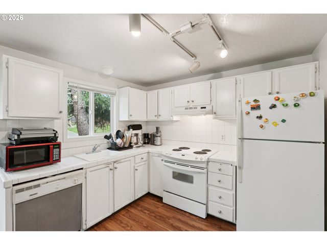 29480 Sw VOLLEY St, Wilsonville, OR 97070