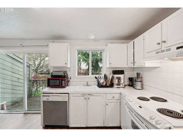 29480 Sw VOLLEY St, Wilsonville, OR 97070