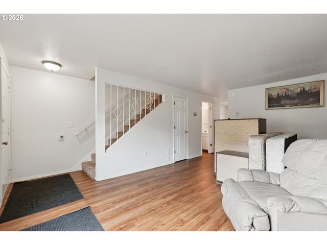 29480 Sw VOLLEY St, Wilsonville, OR 97070