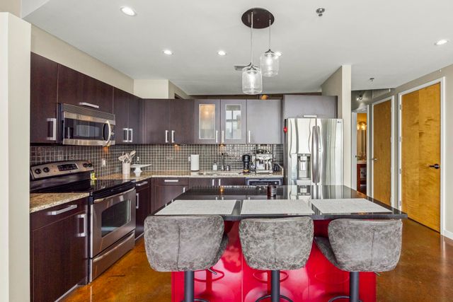 600 12th Ave S Apt 1411, Nashville, TN 37203