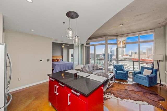 600 12th Ave S Apt 1411, Nashville, TN 37203