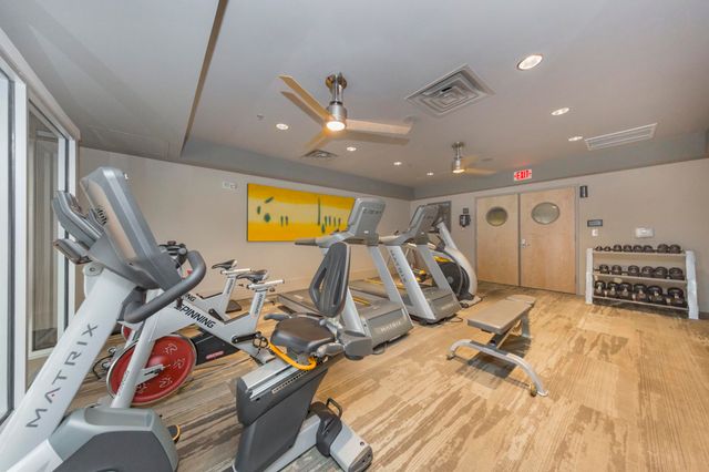 600 12th Ave S Apt 1411, Nashville, TN 37203