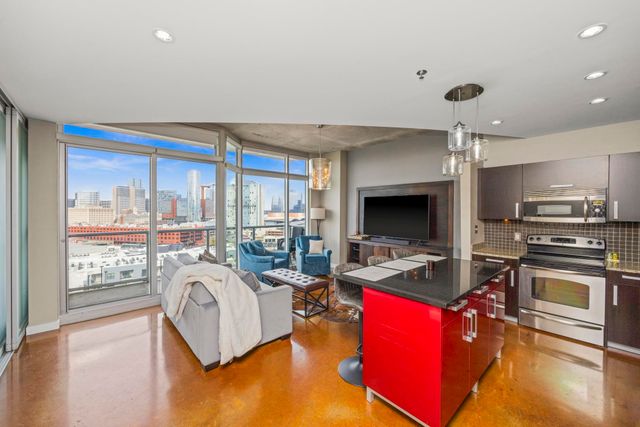 600 12th Ave S Apt 1411, Nashville, TN 37203