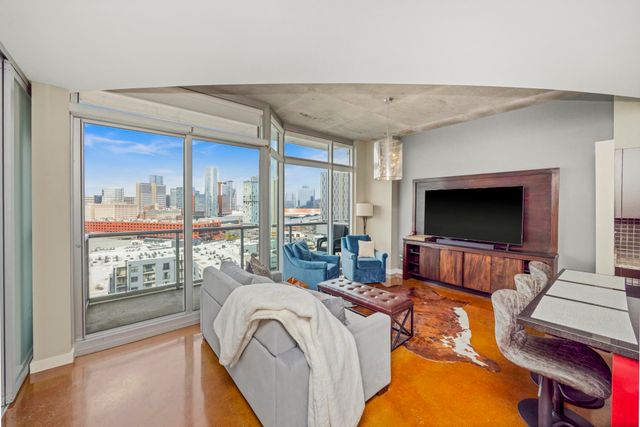 600 12th Ave S Apt 1411, Nashville, TN 37203