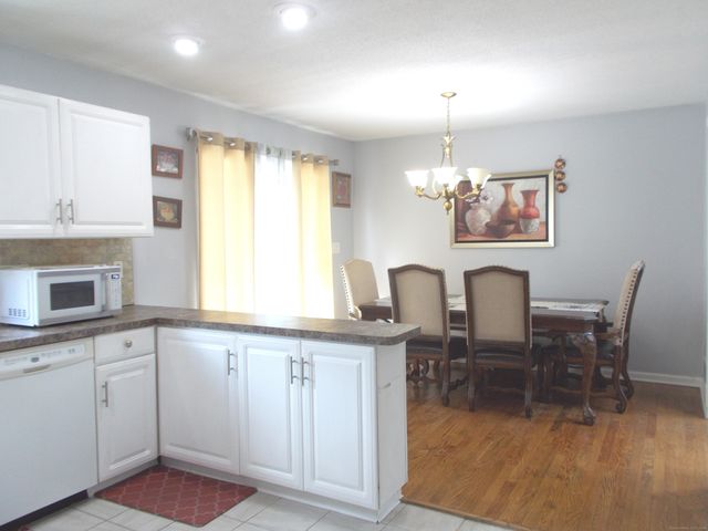 134 Heritage Drive, Waterbury, CT 06708