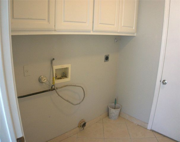 1512 Parkfield Parkfield CIR, Round Rock, TX 78664