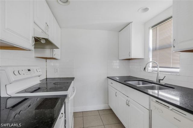 5326 Dixie DR, Naples, FL 34113