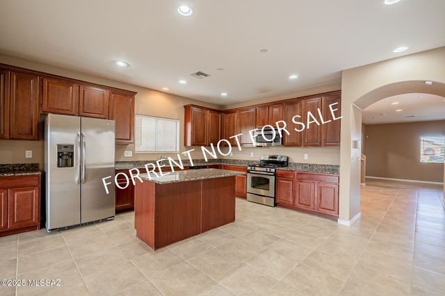 8285 W Melanitta Drive, Tucson, AZ 85757