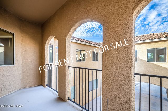 8285 W Melanitta Drive, Tucson, AZ 85757