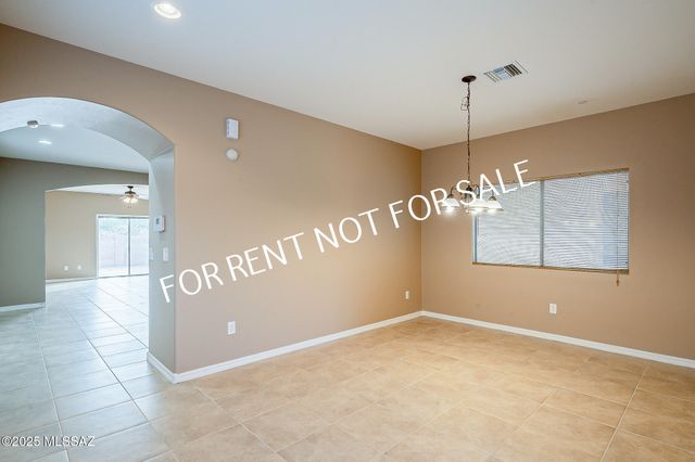 8285 W Melanitta Drive, Tucson, AZ 85757