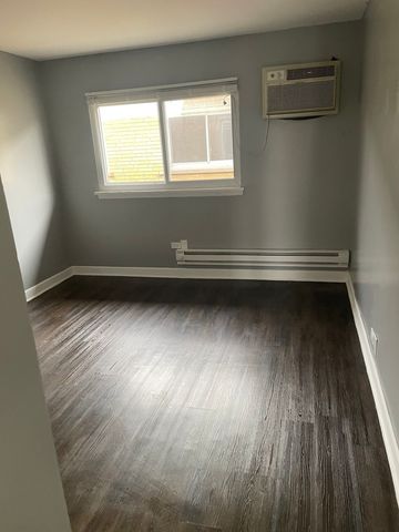 9517 Mansfield Avenue 4, Oak Lawn, IL 60453