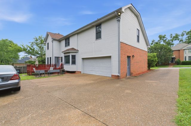 7220 River Bend Rd, Nashville, TN 37221