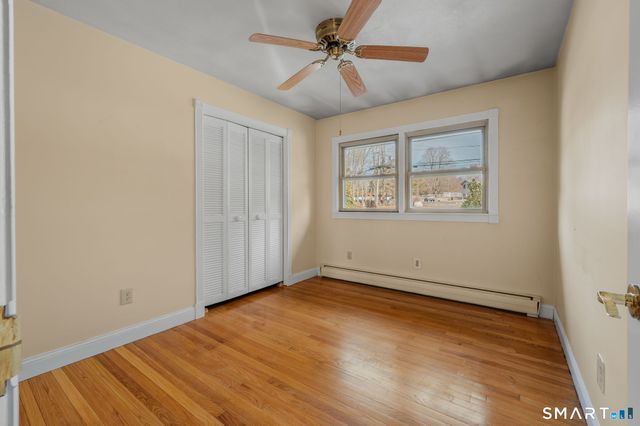 1040 East Lake Road, Montville, CT 06370