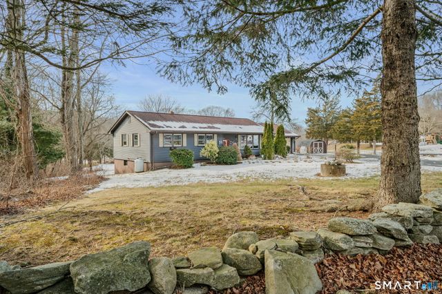 1040 East Lake Road, Montville, CT 06370