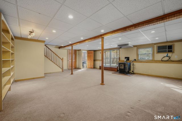 1040 East Lake Road, Montville, CT 06370