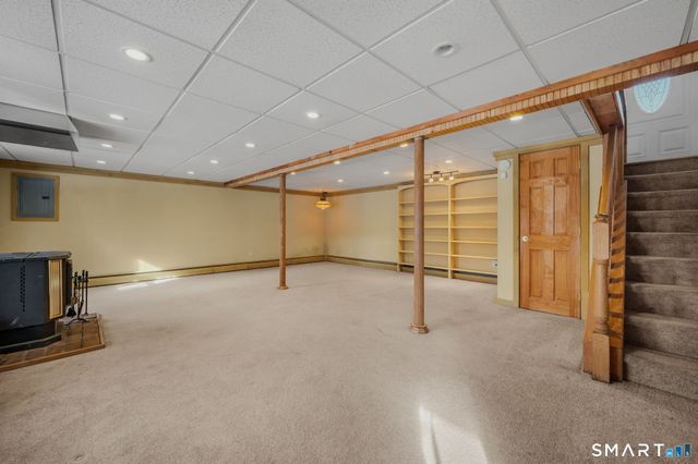 1040 East Lake Road, Montville, CT 06370